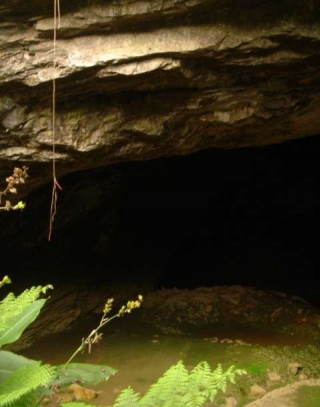  Entrée de la grotte 